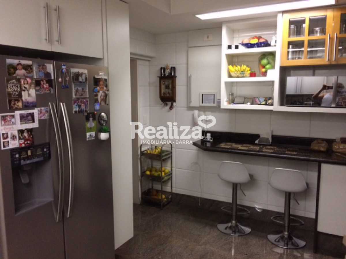 Conheça 10_cozinha do imóvel - COBERTURA, 4 QUARTOS, 2 SUITES,QUADRA PRAIA, JARDIM OCEANICO,BARRA DA TIJUCA - BTCO40022 - 29 10_cozinha - COBERTURA, 4 QUARTOS, 2 SUITES,QUADRA PRAIA, JARDIM OCEANICO,BARRA DA TIJUCA - BTCO40022 - 29
