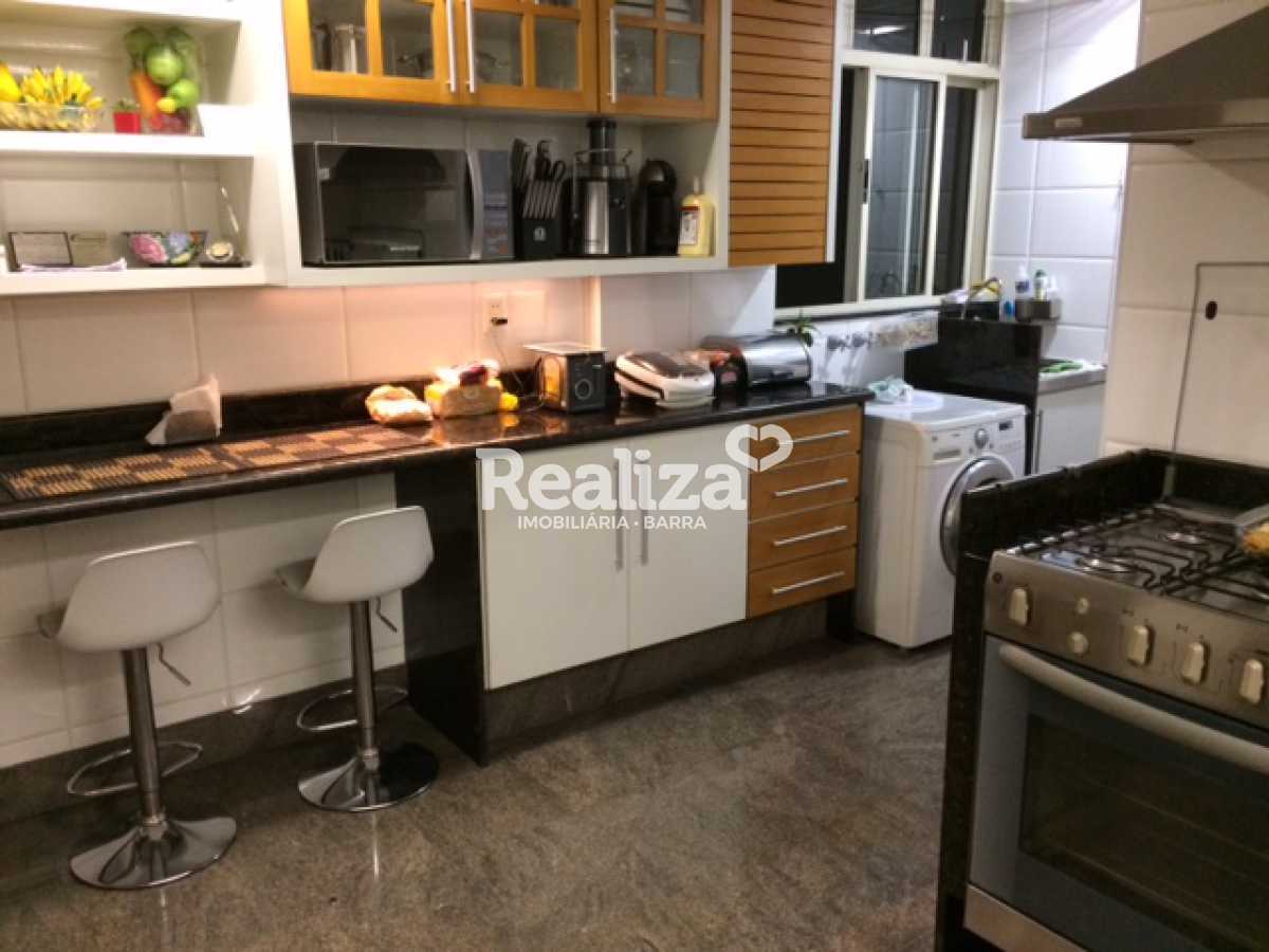 Conheça 12_cozinha do imóvel - COBERTURA, 4 QUARTOS, 2 SUITES,QUADRA PRAIA, JARDIM OCEANICO,BARRA DA TIJUCA - BTCO40022 - 31 12_cozinha - COBERTURA, 4 QUARTOS, 2 SUITES,QUADRA PRAIA, JARDIM OCEANICO,BARRA DA TIJUCA - BTCO40022 - 31