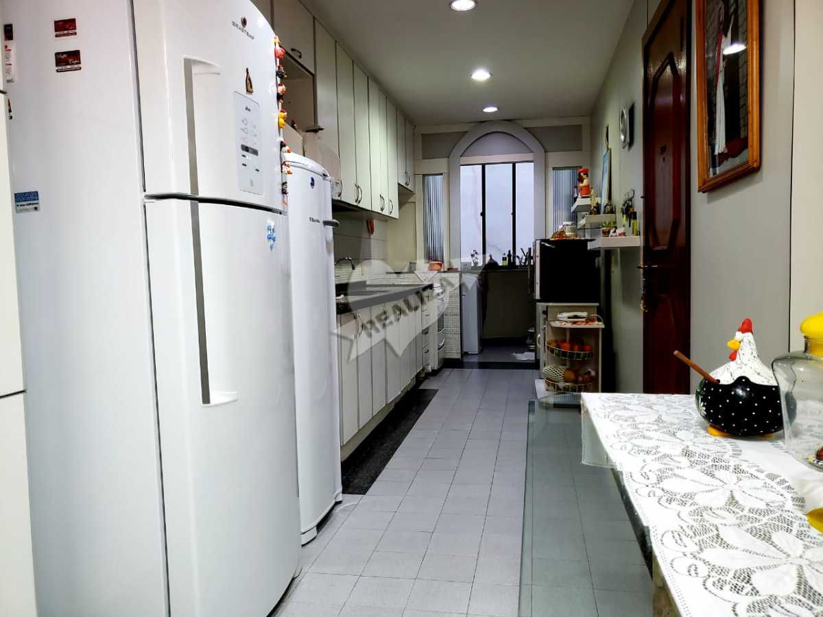 Conheça PHOTO-2018-09-26-11-58-12 do imóvel - APARTAMENTO, ORIGINAL 3 QUARTOS, 2 SUITES MASTER , 3 GARAGENS, BARRA DA TIJUCA, JARDIM OCEÂNICO - BTAP30124 - 8 PHOTO-2018-09-26-11-58-12 - APARTAMENTO, ORIGINAL 3 QUARTOS, 2 SUITES MASTER , 3 GARAGENS, BARRA DA TIJUCA, JARDIM OCEÂNICO - BTAP30124 - 8