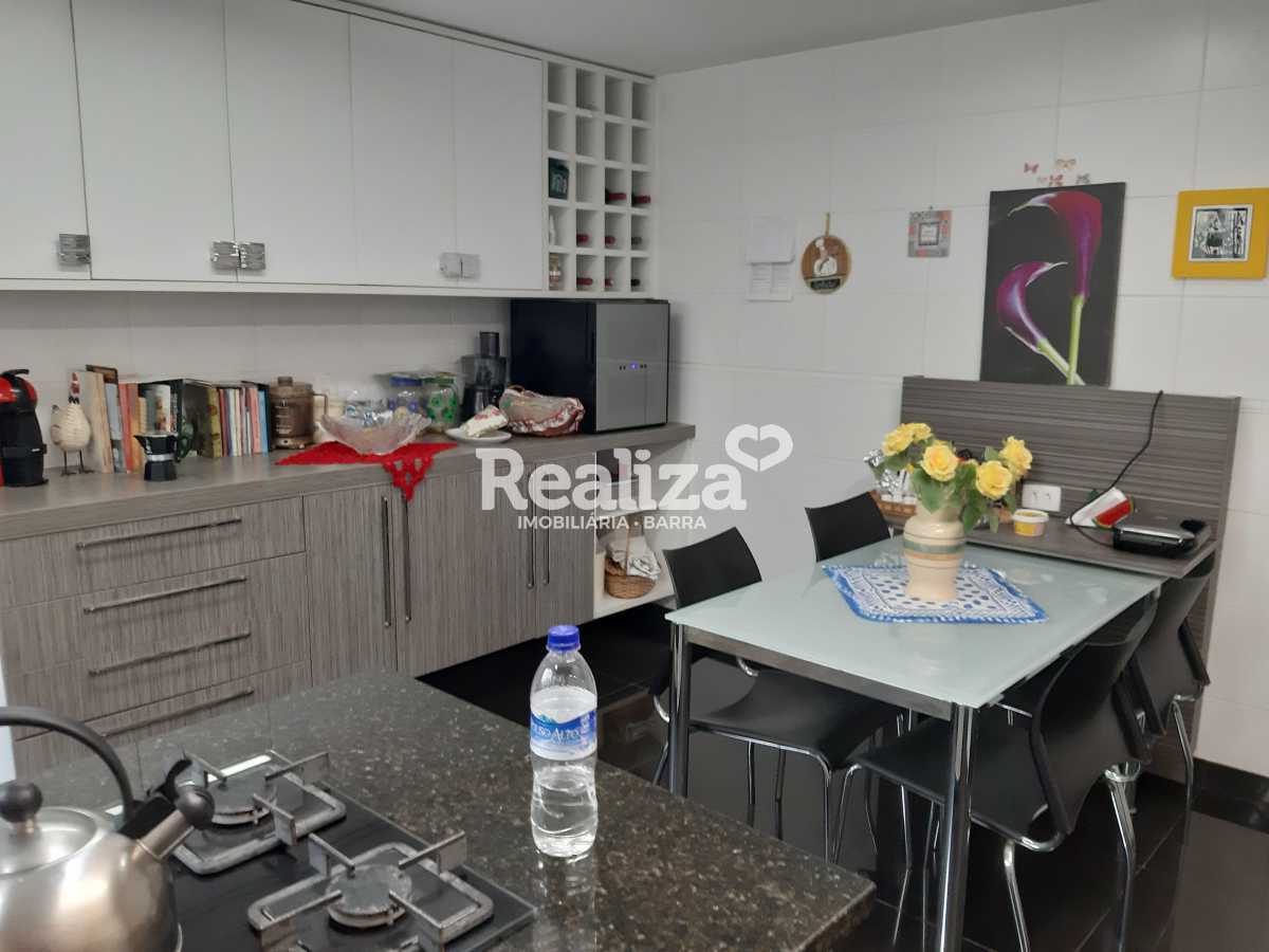 Conheça 20200826_101500 do imóvel - CASA CONDOMINIO BARRA DA TIJUCA 4 QUARTOS 4 SUITES 3 VAGAS - BTCN40059 - 15 20200826_101500 - CASA CONDOMINIO BARRA DA TIJUCA 4 QUARTOS 4 SUITES 3 VAGAS - BTCN40059 - 15
