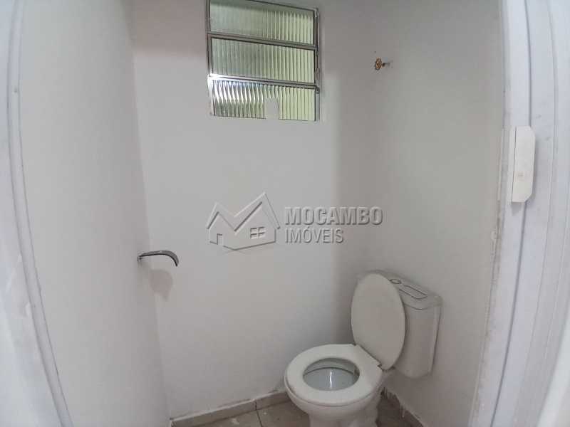 Conheça Banheiro Social 03 do imóvel - Galpão 238m² para alugar Itatiba,SP - R$ 2.500 - FCGA00189 - 11 Banheiro Social 03 - Galpão 238m² para alugar Itatiba,SP - R$ 2.500 - FCGA00189 - 11