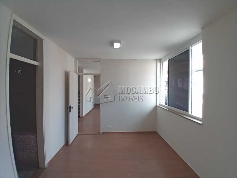 Conheça Sala 03 do imóvel - Casa 2 quartos para alugar Itatiba,SP Centro - R$ 4.000 - FCCA21470 - 9 Sala 03 - Casa 2 quartos para alugar Itatiba,SP Centro - R$ 4.000 - FCCA21470 - 9