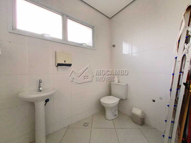 Conheça Banheiro 02 - Sala Inferior do imóvel - Sala Comercial 110m² para alugar Itatiba,SP - R$ 3.000 - FCSL00234 - 19 Banheiro 02 - Sala Inferior - Sala Comercial 110m² para alugar Itatiba,SP - R$ 3.000 - FCSL00234 - 19