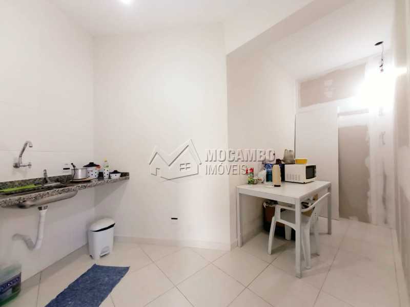 Conheça Cozinha - Sala Inferior do imóvel - Sala Comercial 110m² para alugar Itatiba,SP - R$ 3.000 - FCSL00234 - 20 Cozinha - Sala Inferior - Sala Comercial 110m² para alugar Itatiba,SP - R$ 3.000 - FCSL00234 - 20