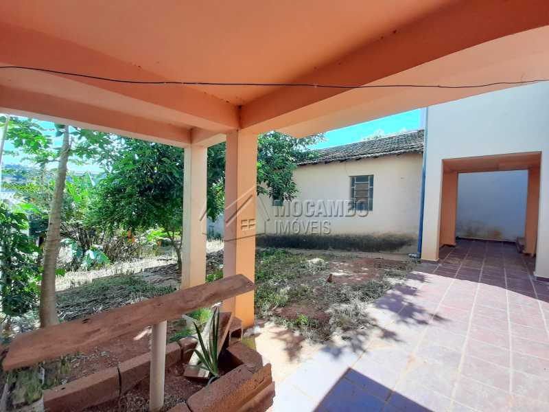 Conheça Quintal do imóvel - Casa 3 quartos à venda Itatiba,SP Centro - R$ 460.000 - FCCA31457 - 13 Quintal - Casa 3 quartos à venda Itatiba,SP Centro - R$ 460.000 - FCCA31457 - 13
