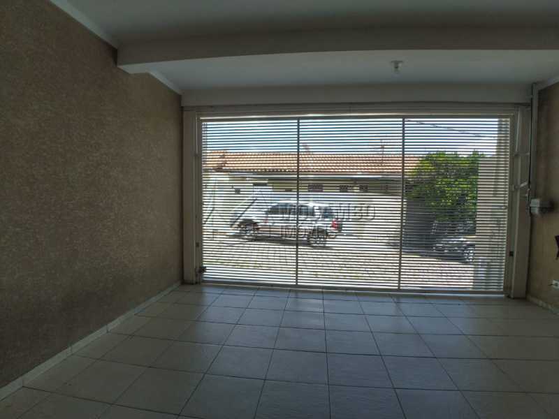 Conheça Garagem do imóvel - Casa 3 quartos à venda Itatiba,SP Jardim Ipê - R$ 530.000 - FCCA31462 - 4 Garagem - Casa 3 quartos à venda Itatiba,SP Jardim Ipê - R$ 530.000 - FCCA31462 - 4