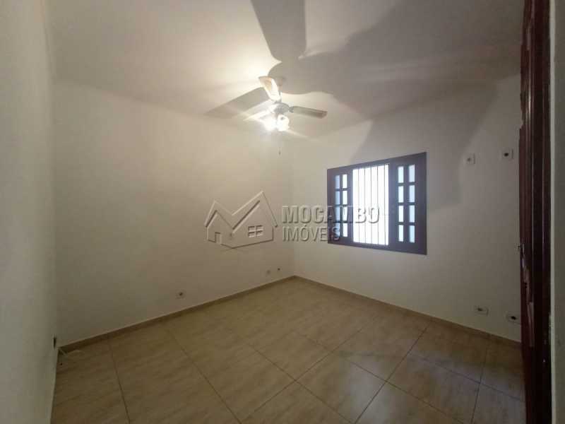 Conheça Quarto 02 do imóvel - Casa 5 quartos para alugar Itatiba,SP - R$ 3.200 - FCCA50029 - 21 Quarto 02 - Casa 5 quartos para alugar Itatiba,SP - R$ 3.200 - FCCA50029 - 21
