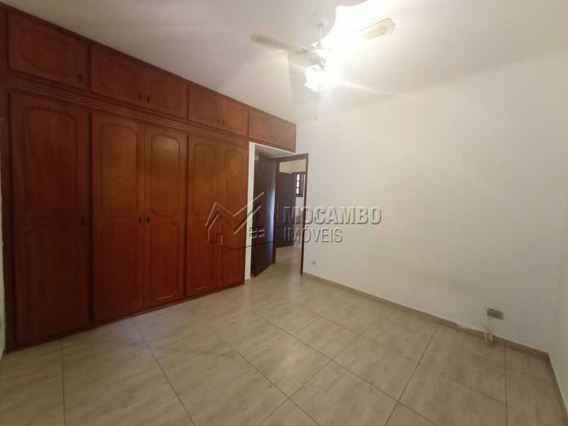 Conheça Quarto 02 do imóvel - Casa 5 quartos para alugar Itatiba,SP - R$ 3.200 - FCCA50029 - 22 Quarto 02 - Casa 5 quartos para alugar Itatiba,SP - R$ 3.200 - FCCA50029 - 22