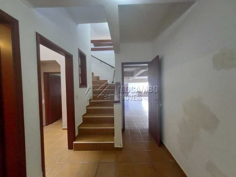 Conheça Hall piso inferior do imóvel - Casa 5 quartos para alugar Itatiba,SP - R$ 3.200 - FCCA50029 - 26 Hall piso inferior - Casa 5 quartos para alugar Itatiba,SP - R$ 3.200 - FCCA50029 - 26