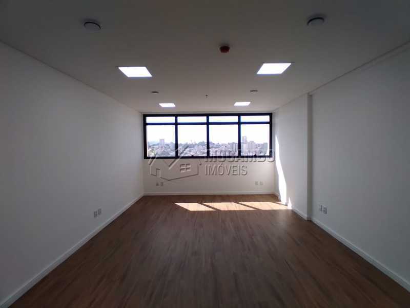 Conheça Sala do imóvel - Sala Comercial 36m² para alugar Itatiba,SP - R$ 1.200 - FCSL00237 - 1 Sala - Sala Comercial 36m² para alugar Itatiba,SP - R$ 1.200 - FCSL00237 - 1