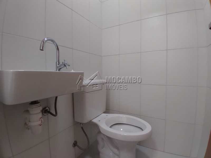 Conheça Banheiro Social do imóvel - Sala Comercial 36m² para alugar Itatiba,SP - R$ 1.200 - FCSL00237 - 4 Banheiro Social - Sala Comercial 36m² para alugar Itatiba,SP - R$ 1.200 - FCSL00237 - 4