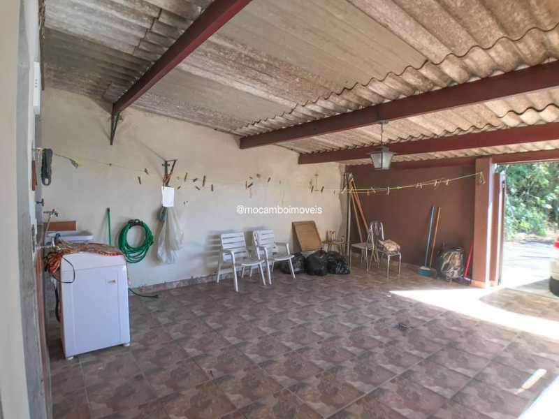 Conheça Garagem do imóvel - Casa 3 quartos à venda Itatiba,SP - R$ 450.000 - FCCA31488 - 12 Garagem - Casa 3 quartos à venda Itatiba,SP - R$ 450.000 - FCCA31488 - 12