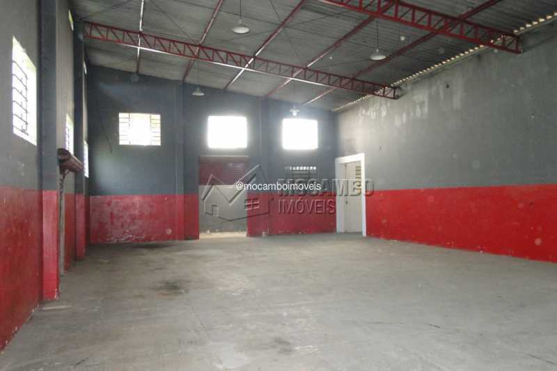 Conheça Salão Principal do imóvel - Galpão 540m² para alugar Itatiba,SP - R$ 3.000 - FCGA00195 - 4 Salão Principal - Galpão 540m² para alugar Itatiba,SP - R$ 3.000 - FCGA00195 - 4