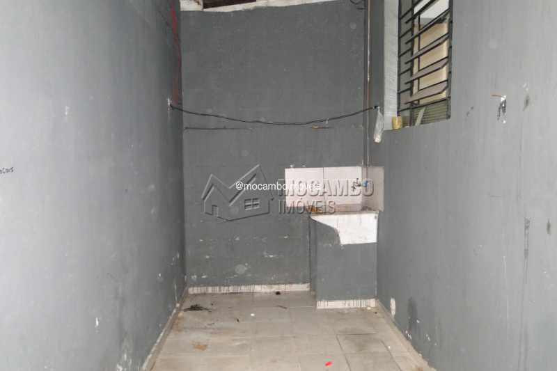Conheça Área Externa do imóvel - Galpão 540m² para alugar Itatiba,SP - R$ 3.000 - FCGA00195 - 16 Área Externa - Galpão 540m² para alugar Itatiba,SP - R$ 3.000 - FCGA00195 - 16