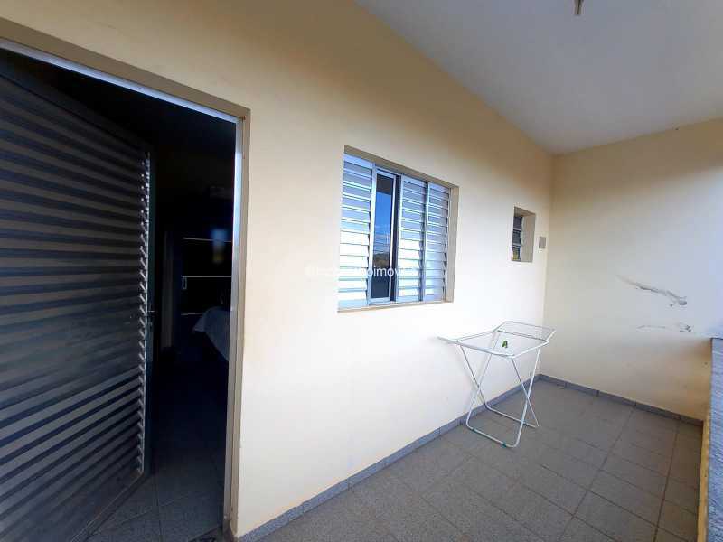 Conheça Sacada da suíte do imóvel - Casa 3 quartos para alugar Itatiba,SP - R$ 1.515 - FCCA31502 - 9 Sacada da suíte - Casa 3 quartos para alugar Itatiba,SP - R$ 1.515 - FCCA31502 - 9