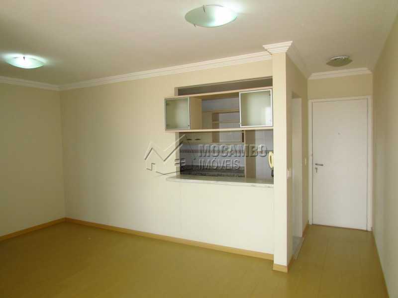 Conheça Sala do imóvel - Apartamento Para Alugar no Condomínio Edifício Belvedere - Jardim Carlos Borella - Itatiba - SP - FCAP20005 - 1 Sala - Apartamento Para Alugar no Condomínio Edifício Belvedere - Jardim Carlos Borella - Itatiba - SP - FCAP20005 - 1
