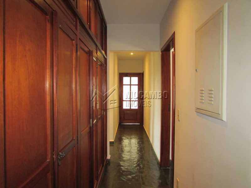 Conheça Armário do imóvel - Casa À Venda no Condomínio Ville Chamonix - Jardim Nossa Senhora das Graças - Itatiba - SP - FCCN40033 - 22 Armário - Casa À Venda no Condomínio Ville Chamonix - Jardim Nossa Senhora das Graças - Itatiba - SP - FCCN40033 - 22