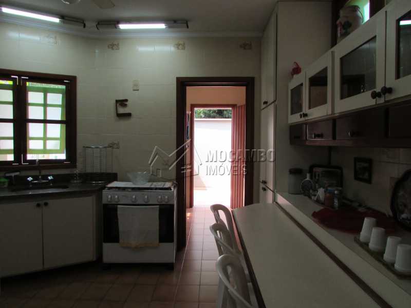 Conheça Cozinha do imóvel - Casa À Venda no Condomínio Ville Chamonix - Jardim Nossa Senhora das Graças - Itatiba - SP - FCCN40033 - 23 Cozinha - Casa À Venda no Condomínio Ville Chamonix - Jardim Nossa Senhora das Graças - Itatiba - SP - FCCN40033 - 23