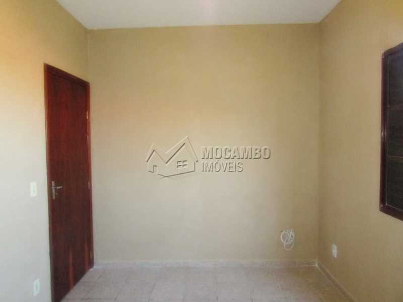 Conheça Quarto 01 do imóvel - Casa 2 quartos para alugar Itatiba,SP - R$ 1.200 - FCCA20143 - 6 Quarto 01 - Casa 2 quartos para alugar Itatiba,SP - R$ 1.200 - FCCA20143 - 6
