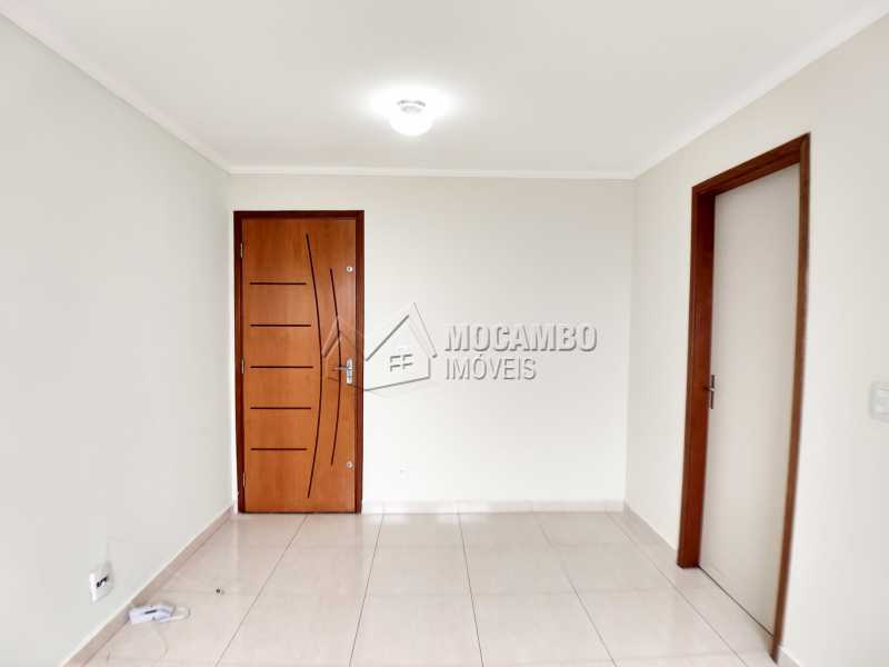 Conheça Sala do imóvel - Apartamento Residencial Beija-Flor - Condomínio C, Itatiba, Residencial Beija Flor, SP Para Alugar, 3 Quartos, 55m² - FCAP30088 - 3 Sala - Apartamento Residencial Beija-Flor - Condomínio C, Itatiba, Residencial Beija Flor, SP Para Alugar, 3 Quartos, 55m² - FCAP30088 - 3