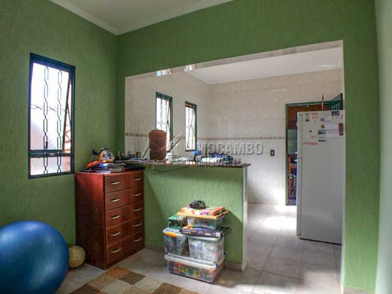 Conheça Sala do imóvel - Chácara 1250m² À Venda Itatiba,SP - R$ 690.000 - FCCH30029 - 23 Sala - Chácara 1250m² À Venda Itatiba,SP - R$ 690.000 - FCCH30029 - 23