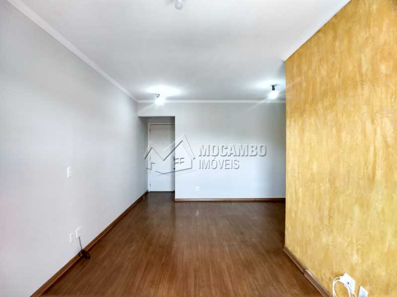 Conheça Sala do imóvel - Apartamento Condomínio Edifício Ville de Rodin, Itatiba, Jardim Tereza, SP Para Alugar, 3 Quartos, 100m² - FCAP30091 - 3 Sala - Apartamento Condomínio Edifício Ville de Rodin, Itatiba, Jardim Tereza, SP Para Alugar, 3 Quartos, 100m² - FCAP30091 - 3
