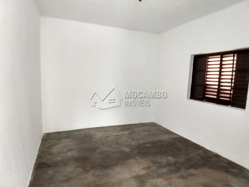 Conheça Quarto do imóvel - Casa 2 quartos para alugar Itatiba,SP - R$ 800 - FCCA20246 - 4 Quarto - Casa 2 quartos para alugar Itatiba,SP - R$ 800 - FCCA20246 - 4
