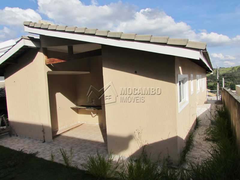 Conheça Fundos do imóvel - Casa em Condominio À Venda - Itatiba - SP - Residencial Fazenda Serrinha - FCCN30040 - 20 Fundos - Casa em Condominio À Venda - Itatiba - SP - Residencial Fazenda Serrinha - FCCN30040 - 20