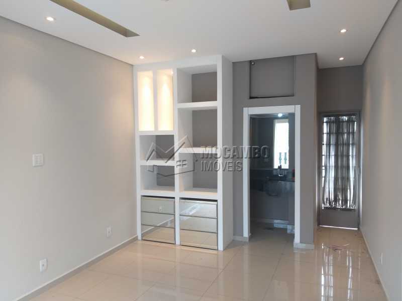 Conheça Sala do imóvel - Sala Comercial Condomínio Edifício Santa Rosa, Itatiba, Centro, SP Para Alugar, 50m² - FCSL00042 - 3 Sala - Sala Comercial Condomínio Edifício Santa Rosa, Itatiba, Centro, SP Para Alugar, 50m² - FCSL00042 - 3