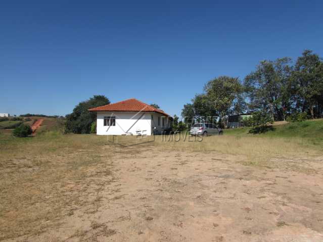 Conheça Barracão do imóvel - Sítio 30000m² à venda Itatiba,SP - R$ 850.000 - FCSI20003 - 10 Barracão - Sítio 30000m² à venda Itatiba,SP - R$ 850.000 - FCSI20003 - 10