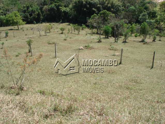 Conheça Area lateral do imóvel - Terreno 5963m² à venda Itatiba,SP - R$ 1.184.000 - FCMF00032 - 1 Area lateral - Terreno 5963m² à venda Itatiba,SP - R$ 1.184.000 - FCMF00032 - 1