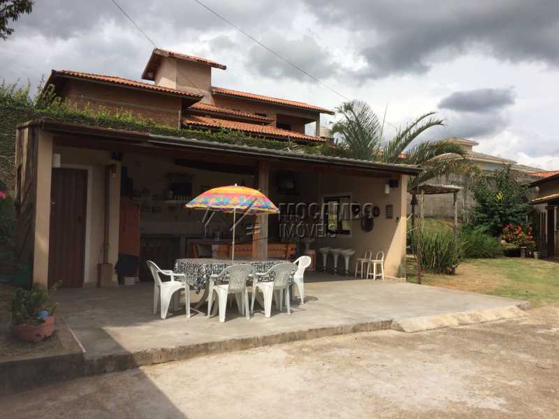Conheça Área de Churrasqueira do imóvel - Chácara 1050m² à venda Itatiba,SP - R$ 690.000 - FCCH40022 - 4 Área de Churrasqueira - Chácara 1050m² à venda Itatiba,SP - R$ 690.000 - FCCH40022 - 4