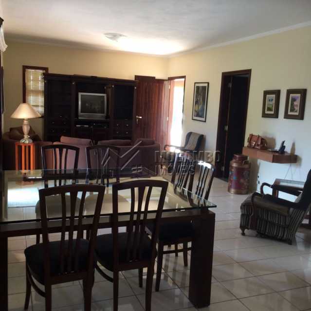 Conheça Sala do imóvel - Chácara 1050m² à venda Itatiba,SP - R$ 690.000 - FCCH40022 - 7 Sala - Chácara 1050m² à venda Itatiba,SP - R$ 690.000 - FCCH40022 - 7
