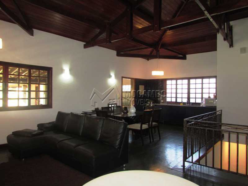 Conheça Sala do imóvel - Chácara À Venda - Bragança Paulista - SP - Portal São Marcelo - FCCH20033 - 17 Sala - Chácara À Venda - Bragança Paulista - SP - Portal São Marcelo - FCCH20033 - 17