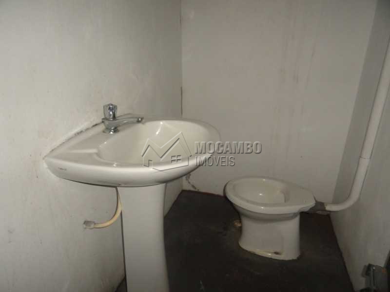 Conheça Banheiro do imóvel - Galpão 251m² para alugar Itatiba,SP - R$ 2.500 - FCGA00073 - 6 Banheiro - Galpão 251m² para alugar Itatiba,SP - R$ 2.500 - FCGA00073 - 6