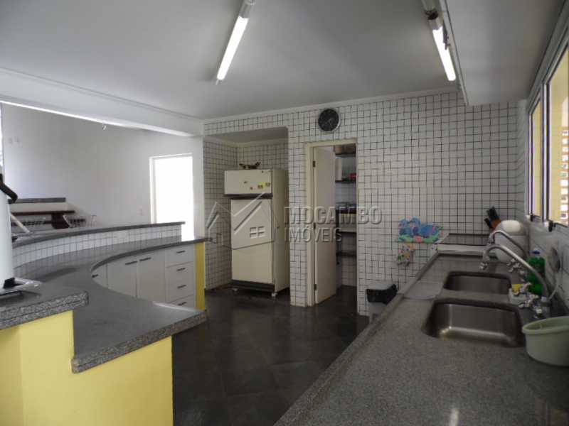 Conheça cozinha equipada e planejada do imóvel - Casa Para Alugar no Condomínio Capela do Barreiro - Capela do Barreiro - Itatiba - SP - FCCN50006 - 23 cozinha equipada e planejada - Casa Para Alugar no Condomínio Capela do Barreiro - Capela do Barreiro - Itatiba - SP - FCCN50006 - 23