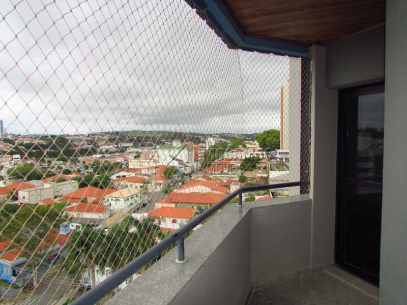 Conheça Sacada do imóvel - Apartamento 3 quartos para alugar Itatiba,SP - R$ 2.500 - FCAP30306 - 4 Sacada - Apartamento 3 quartos para alugar Itatiba,SP - R$ 2.500 - FCAP30306 - 4