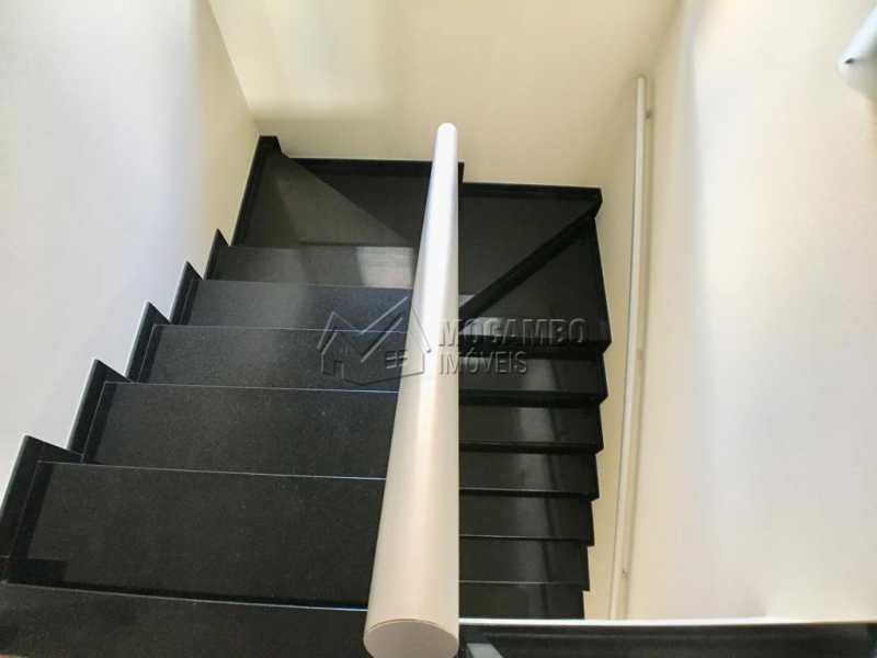Conheça Escada do imóvel - Casa 4 quartos à venda Itatiba,SP - R$ 650.000 - FCCA40117 - 22 Escada - Casa 4 quartos à venda Itatiba,SP - R$ 650.000 - FCCA40117 - 22