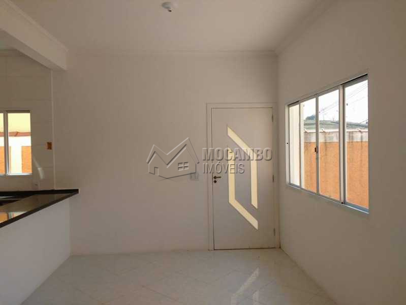Conheça Sala do imóvel - Casa 3 quartos à venda Itatiba,SP - R$ 288.000 - FCCA30758 - 4 Sala - Casa 3 quartos à venda Itatiba,SP - R$ 288.000 - FCCA30758 - 4