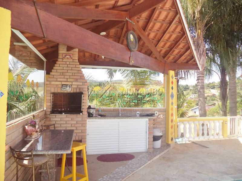 Conheça Churrasqeuira do imóvel - Chácara 1000m² À Venda Itatiba,SP - R$ 750.000 - FCCH30072 - 9 Churrasqeuira - Chácara 1000m² À Venda Itatiba,SP - R$ 750.000 - FCCH30072 - 9