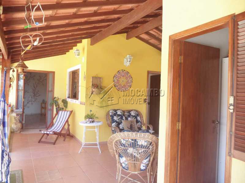 Conheça Varanda do imóvel - Chácara 1000m² À Venda Itatiba,SP - R$ 750.000 - FCCH30072 - 11 Varanda - Chácara 1000m² À Venda Itatiba,SP - R$ 750.000 - FCCH30072 - 11