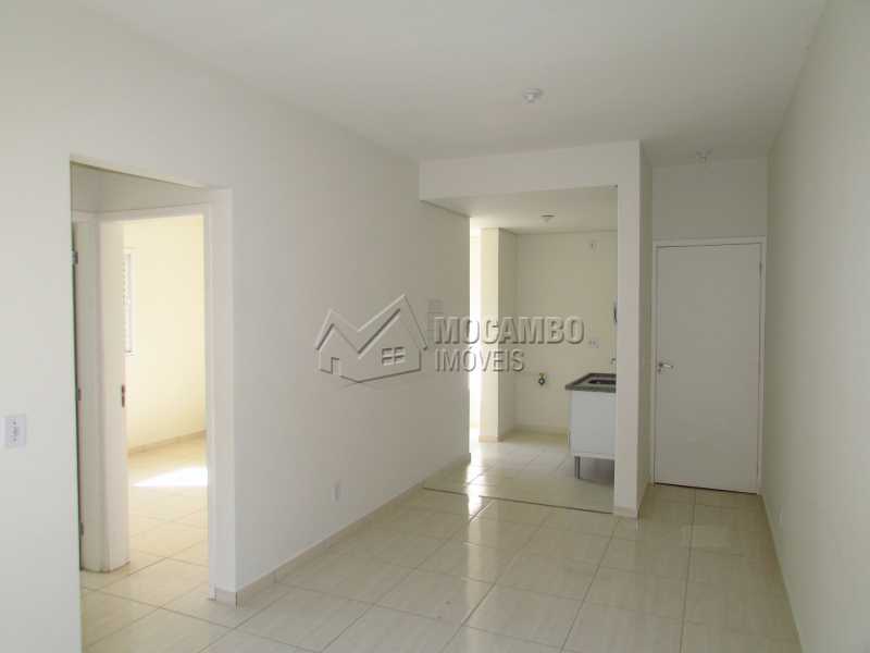 Conheça Sala do imóvel - Apartamento 2 quartos para alugar Itatiba,SP - R$ 730 - FCAP20393 - 1 Sala - Apartamento 2 quartos para alugar Itatiba,SP - R$ 730 - FCAP20393 - 1