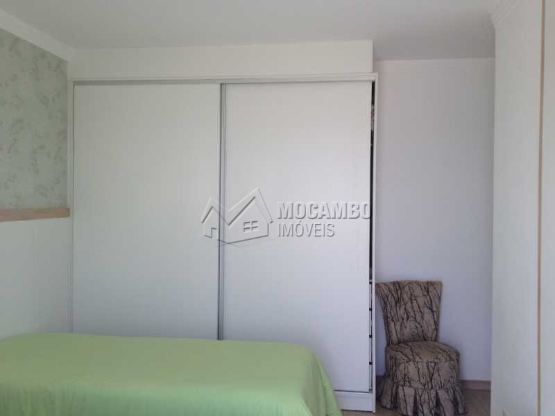 Conheça Suíte com A/C do imóvel - Casa À Venda no Condomínio Itatiba Country Club - Residencial Fazenda Serrinha - Itatiba - SP - FCCN40064 - 18 Suíte com A/C - Casa À Venda no Condomínio Itatiba Country Club - Residencial Fazenda Serrinha - Itatiba - SP - FCCN40064 - 18