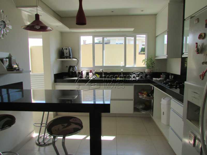 Conheça Cozinha do imóvel - Casa À Venda no Condomínio Ville de France - Jardim Nossa Senhora das Graças - Itatiba - SP - FCCN30195 - 11 Cozinha - Casa À Venda no Condomínio Ville de France - Jardim Nossa Senhora das Graças - Itatiba - SP - FCCN30195 - 11