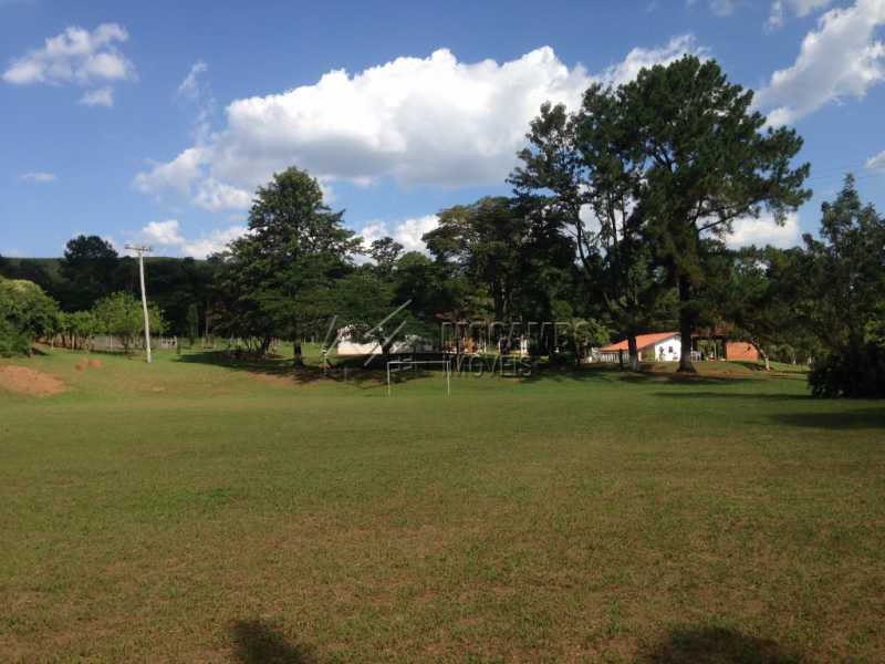 Conheça Campo de Futebol do imóvel - Sítio 24000m² à venda Itatiba,SP - R$ 1.400.000 - FCSI60001 - 14 Campo de Futebol - Sítio 24000m² à venda Itatiba,SP - R$ 1.400.000 - FCSI60001 - 14