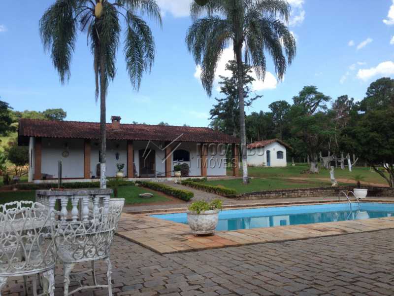 Conheça Área de Lazer/Casa Principal do imóvel - Sítio 24000m² à venda Itatiba,SP - R$ 1.400.000 - FCSI60001 - 1 Área de Lazer/Casa Principal - Sítio 24000m² à venda Itatiba,SP - R$ 1.400.000 - FCSI60001 - 1