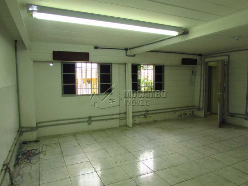 Conheça Escritorio 01 do imóvel - Galpão Para Alugar - Itatiba - SP - Jardim da Luz - FCGA00107 - 11 Escritorio 01 - Galpão Para Alugar - Itatiba - SP - Jardim da Luz - FCGA00107 - 11
