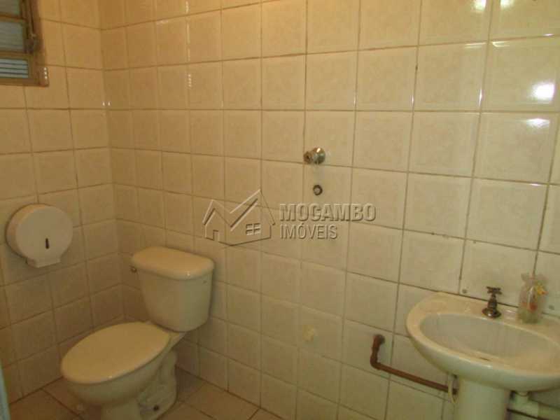 Conheça WC Escritorio 02 do imóvel - Galpão Para Alugar - Itatiba - SP - Jardim da Luz - FCGA00107 - 24 WC Escritorio 02 - Galpão Para Alugar - Itatiba - SP - Jardim da Luz - FCGA00107 - 24
