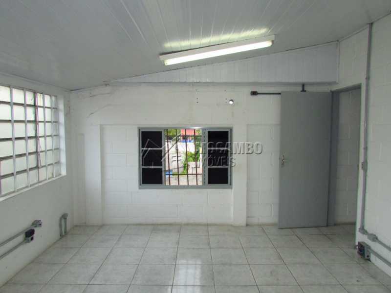 Conheça Escritorio 04 do imóvel - Galpão Para Alugar - Itatiba - SP - Jardim da Luz - FCGA00107 - 17 Escritorio 04 - Galpão Para Alugar - Itatiba - SP - Jardim da Luz - FCGA00107 - 17