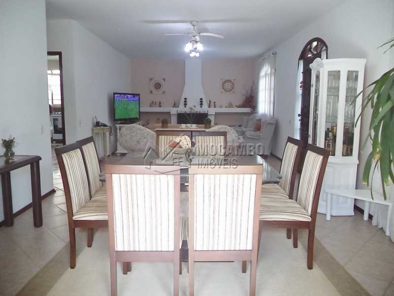 Conheça Sala Ampla Com Lareira do imóvel - Casa em Condomínio 4 quartos à venda Itatiba,SP - R$ 1.280.000 - FCCN40071 - 3 Sala Ampla Com Lareira - Casa em Condomínio 4 quartos à venda Itatiba,SP - R$ 1.280.000 - FCCN40071 - 3